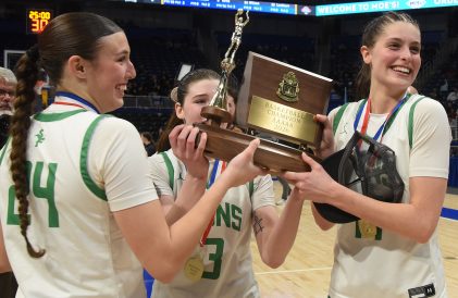 article image - 3-trophy_5541